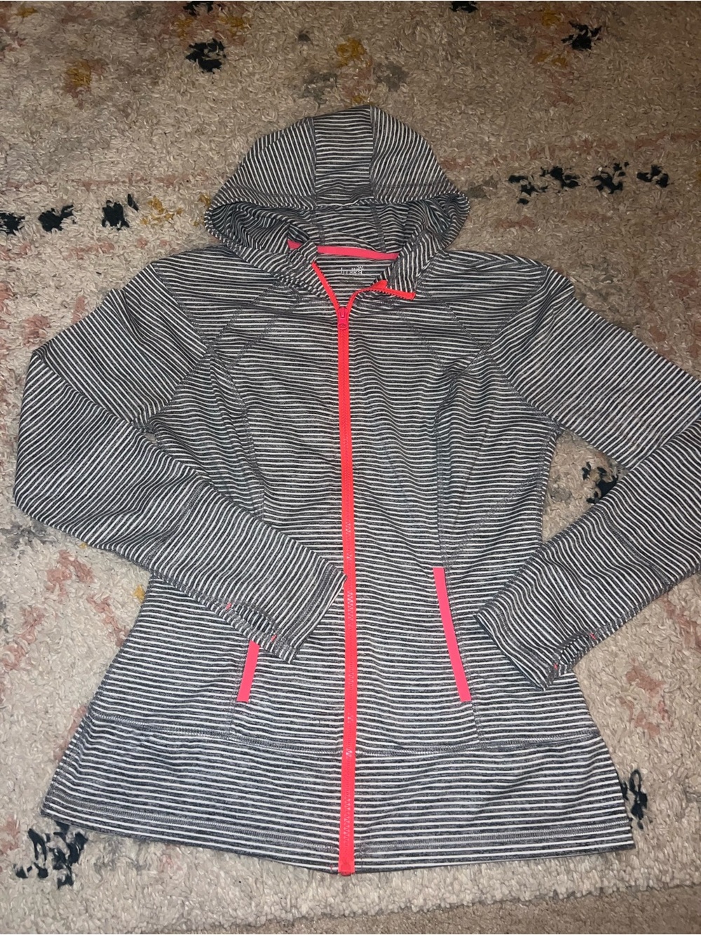 Lukka size medium active jacket.